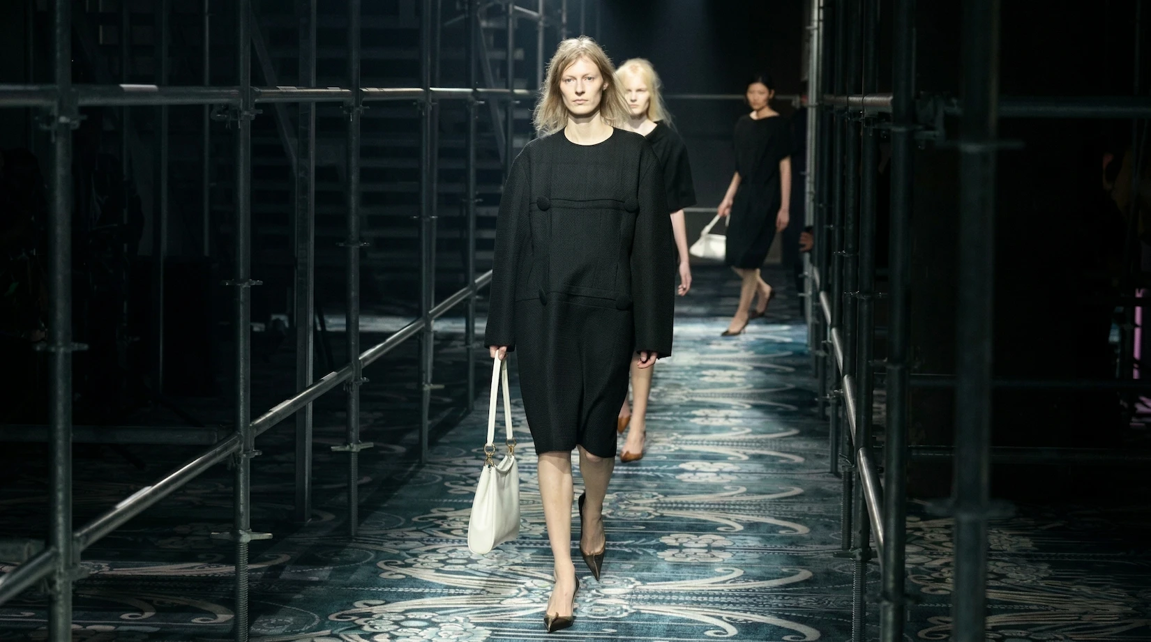 Як Prada переписала правила подіуму